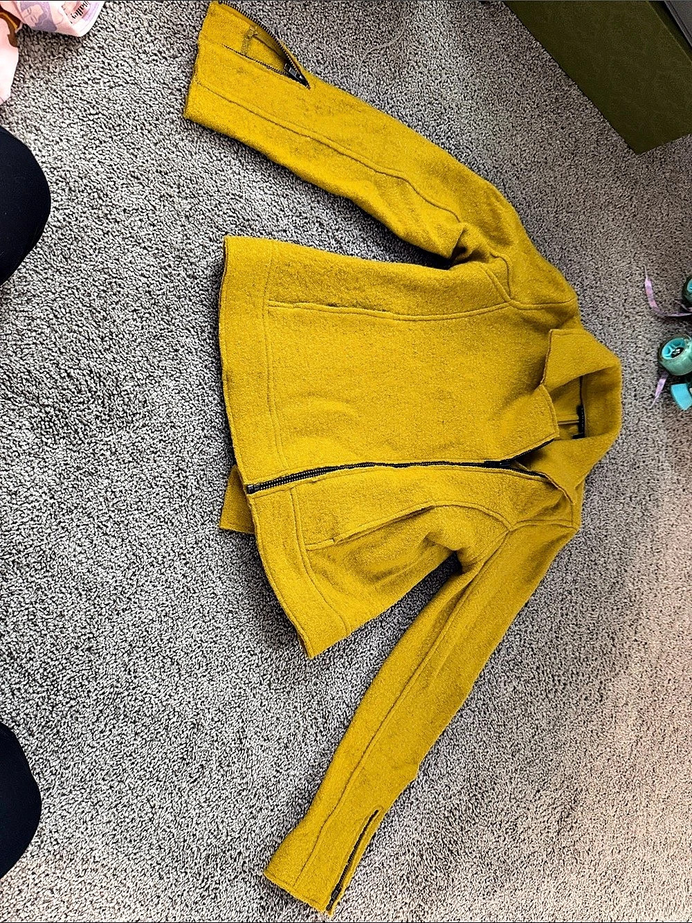 Tahari Yellow Zip Jacket Size XS